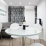 Apartman 4 You In *