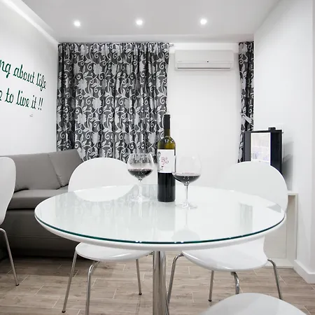 Apartment 4 You In *