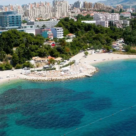 4 You In Split