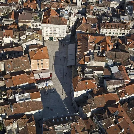 아파트먼트 4 유 인 아파트 *