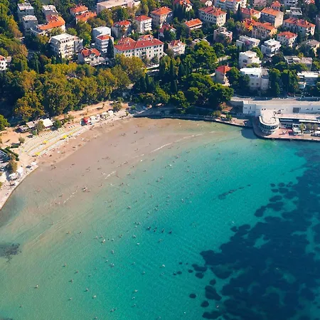 아파트먼트 4 유 인