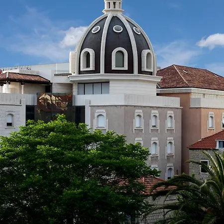 아파트먼트 4 유 인 *